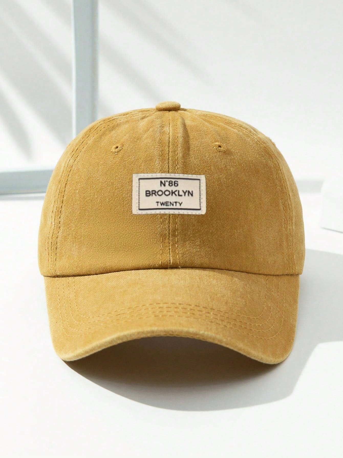 1Pc Unisex Outdoor Fashionable Adjustable Washed Baseball Cap with Light Gray Fabric Patch Casual